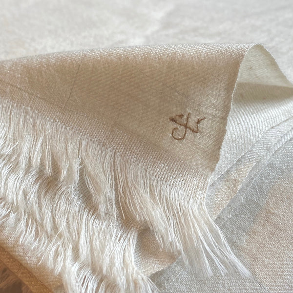 100% Pure Pashmina Shawl. Undyed Fleece.